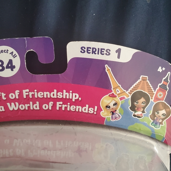 : Jakks Gift Ems 3 pks Dolls Figure Gift Boxes Lot Accessories Toy Lot - Picture 14 of 16